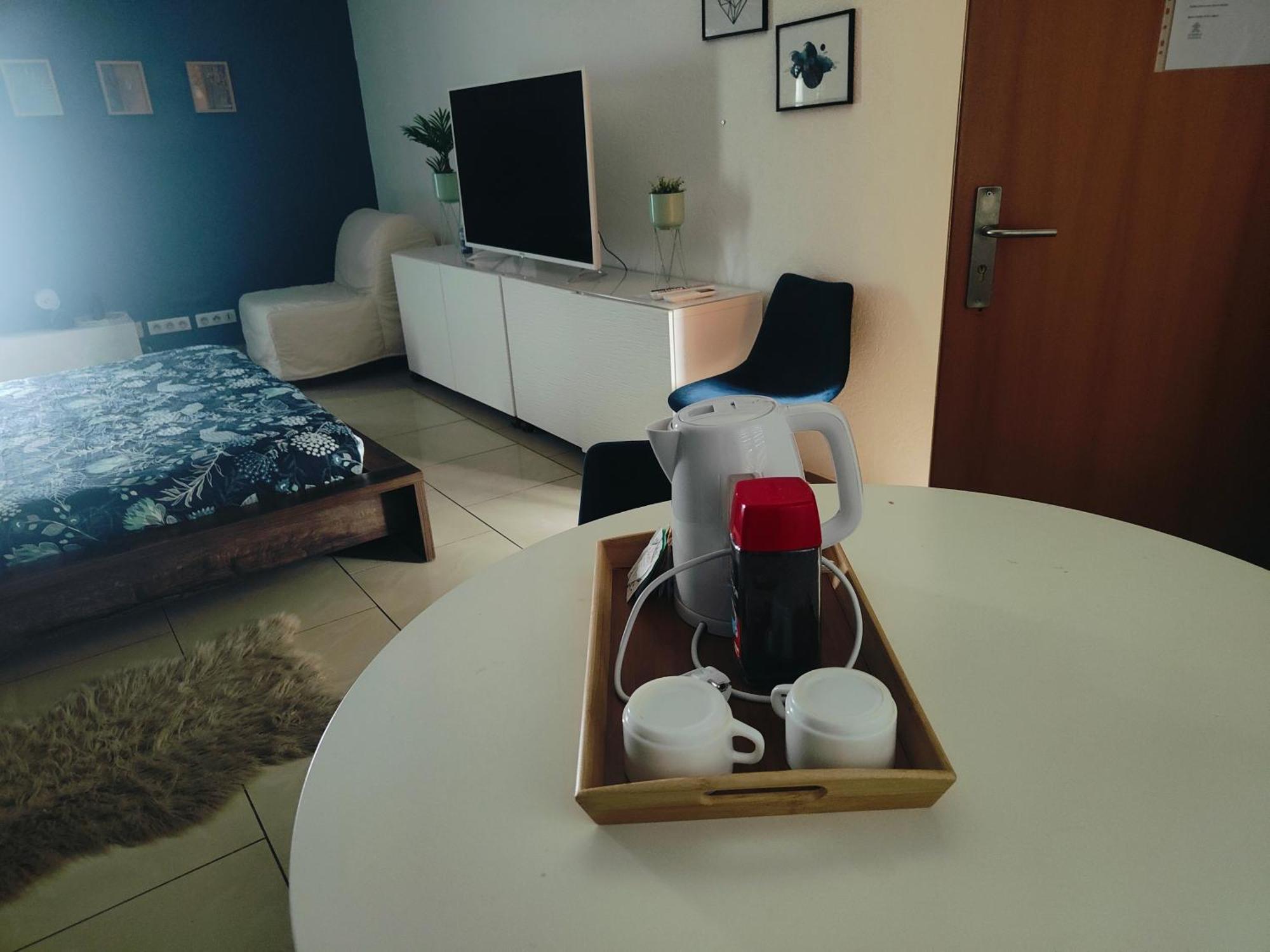 Suite 2 Lits Auberge Du Manala Hotel 24 24 Proche Basel Сен-Луи Экстерьер фото